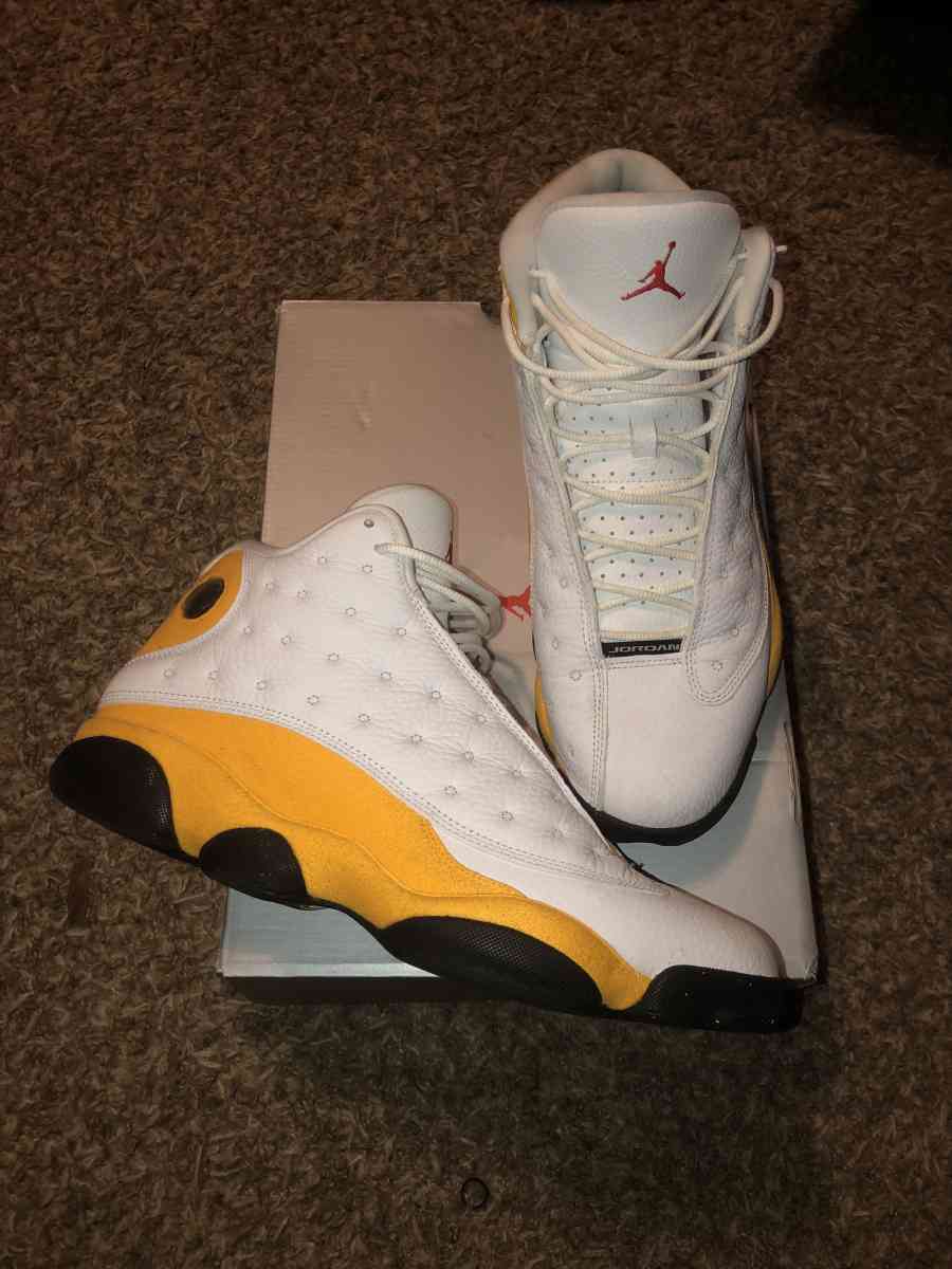 All Size Q12 Jordans - Fayetteville, North Carolina - FleaMarketBay