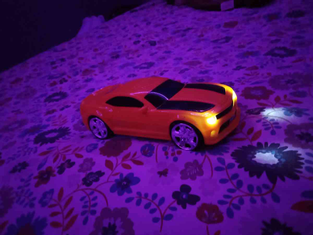 car speaker Camaro orange - Chapel Hill, North Carolina