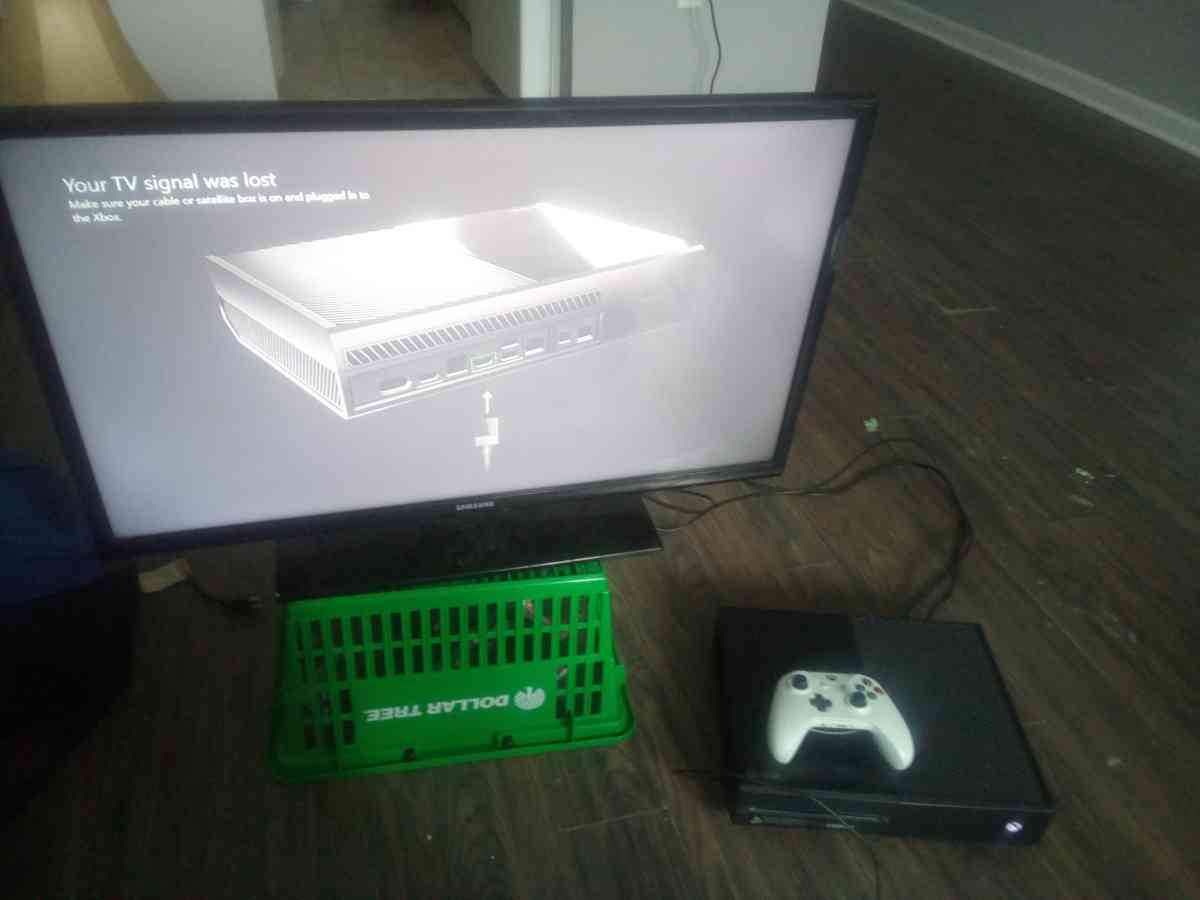 xbox with flat screen tv - Baton Rouge, Louisiana