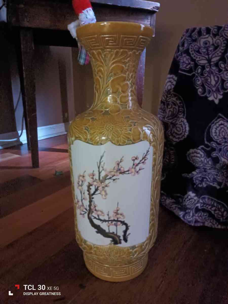 decorative vases - Tampa, Florida - FleaMarketBay