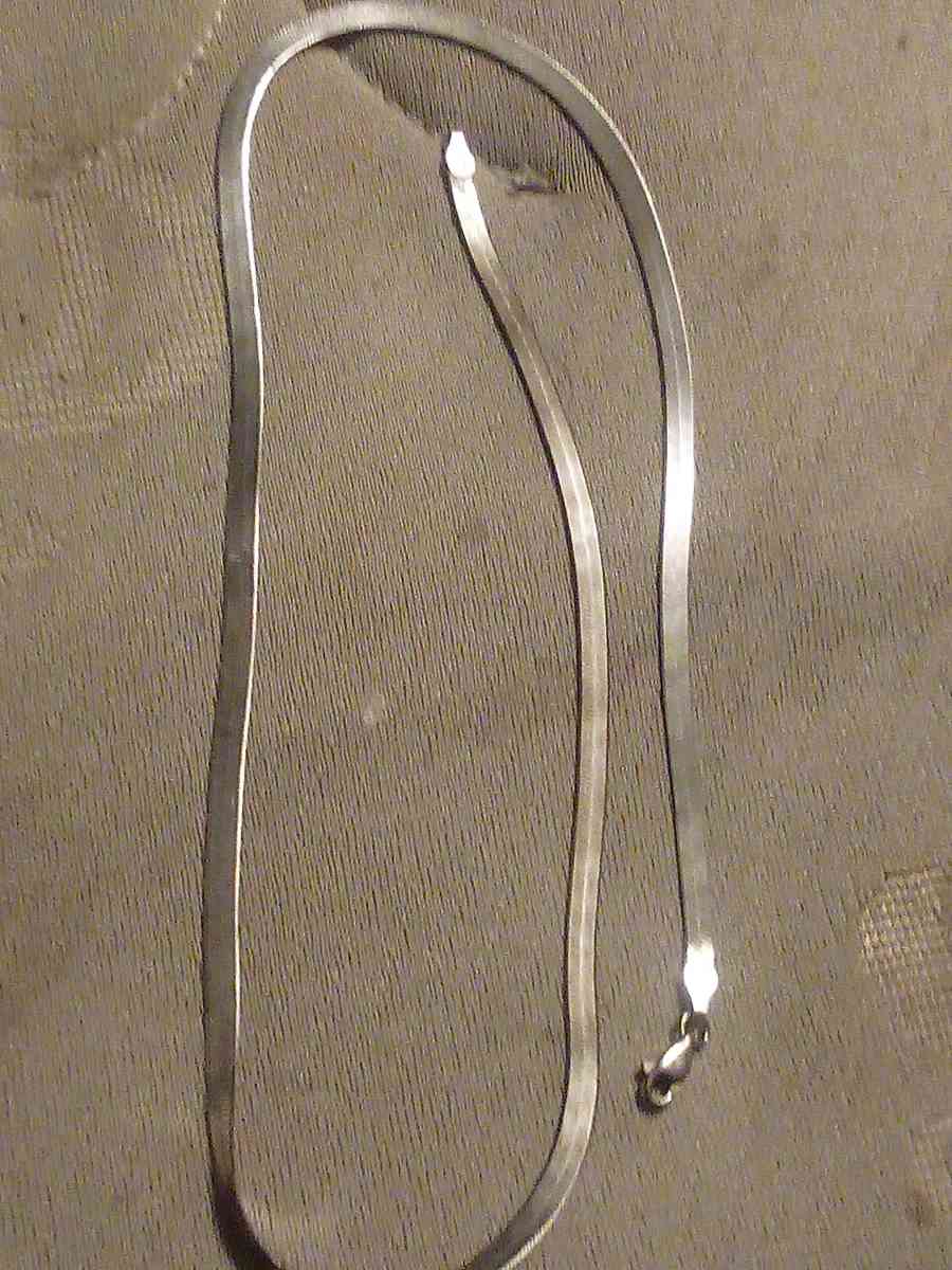 sterling silver vintage 925 Italy made and stamped necklace - Bedford, Indiana - FleaMarketBay