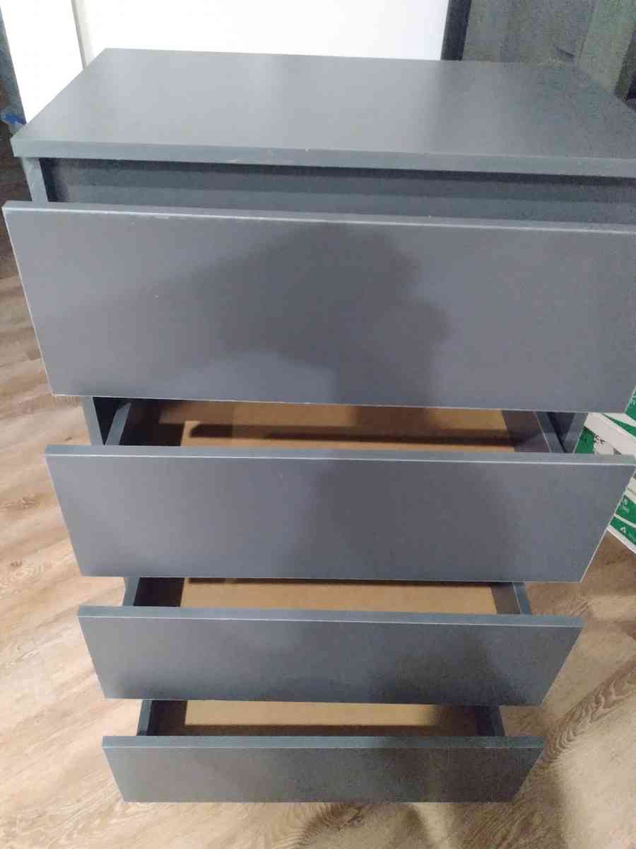 two 4 drawer and two 2 drawer with shelves grey chests - Arlington, Washington - FleaMarketBay