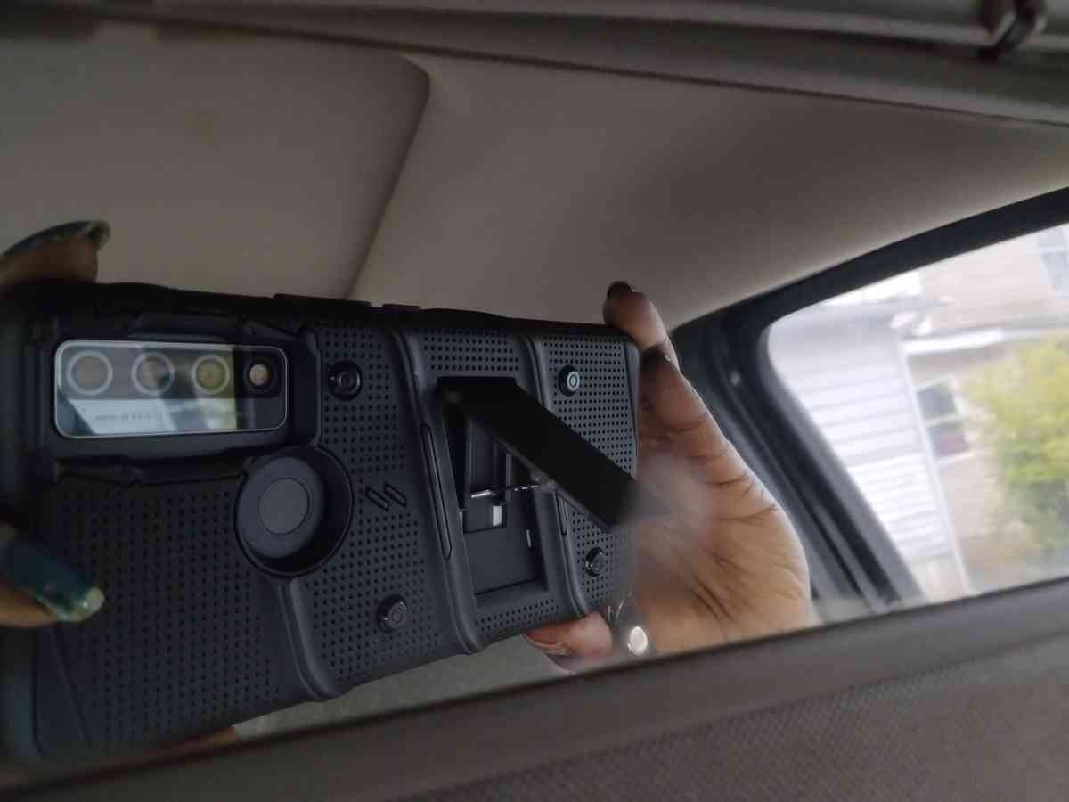 TCL 4X 5G Tracphone - Lexington, Kentucky - FleaMarketBay