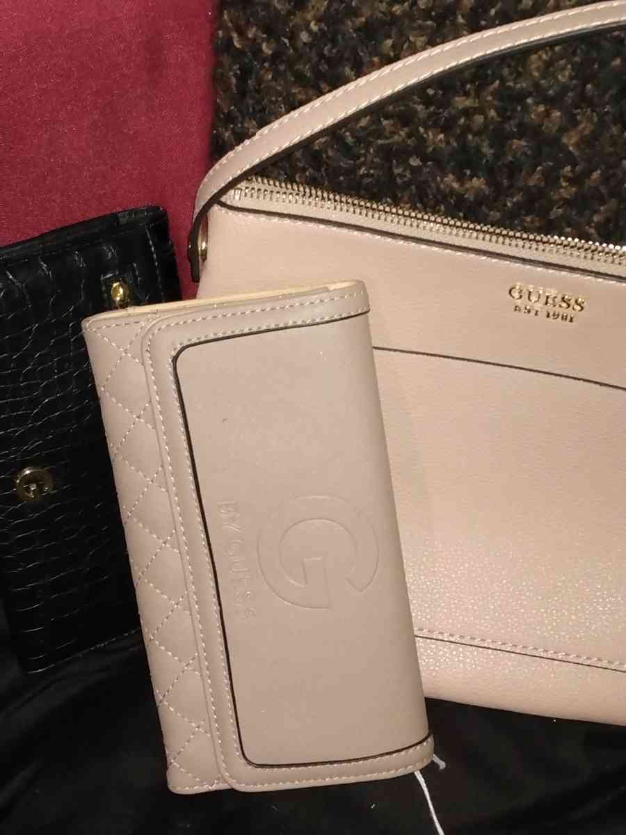 G BY GUESS BEIGE HANDBAG AND G BY GUESS WALLETS - Belen, New Mexico