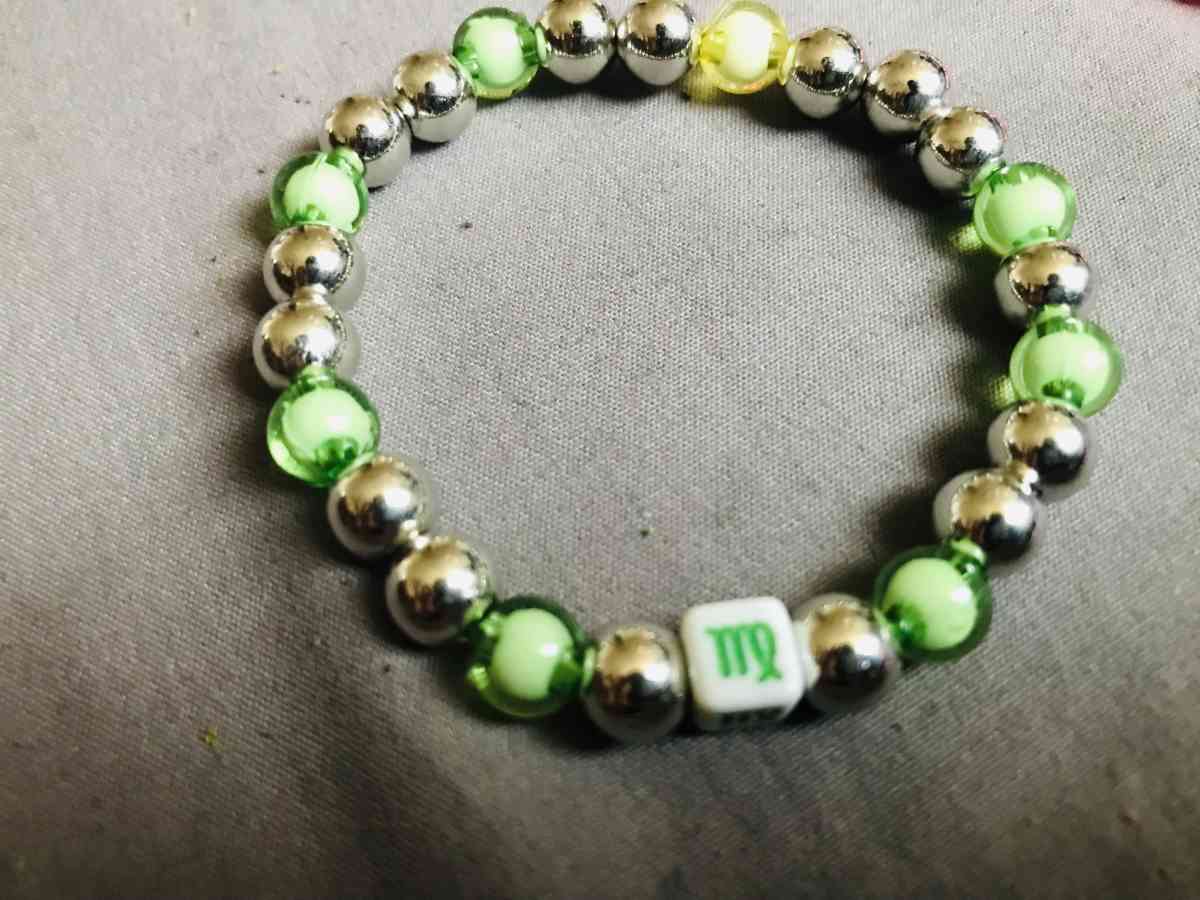 zodiac bracelets - Addieville, Illinois - FleaMarketBay