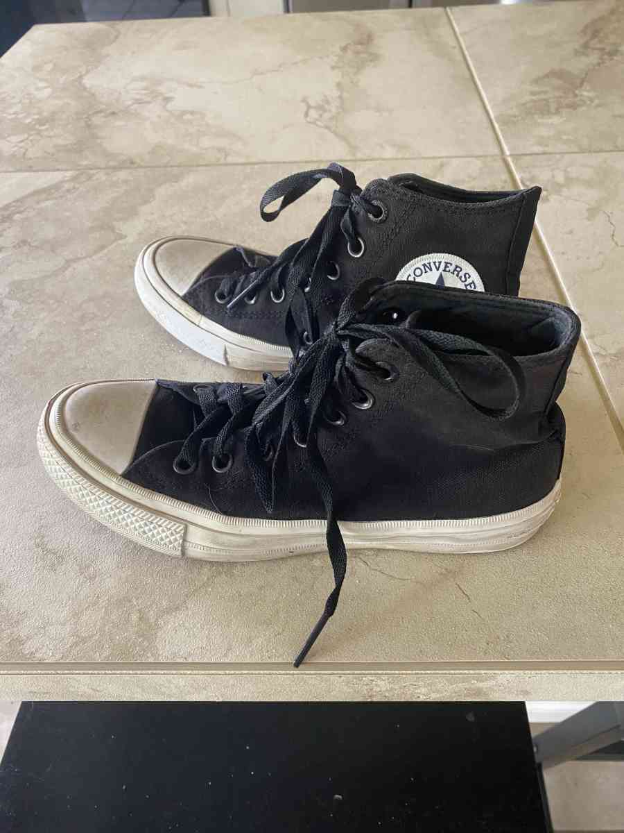 black and white all star converse - Gresham, Oregon - FleaMarketBay