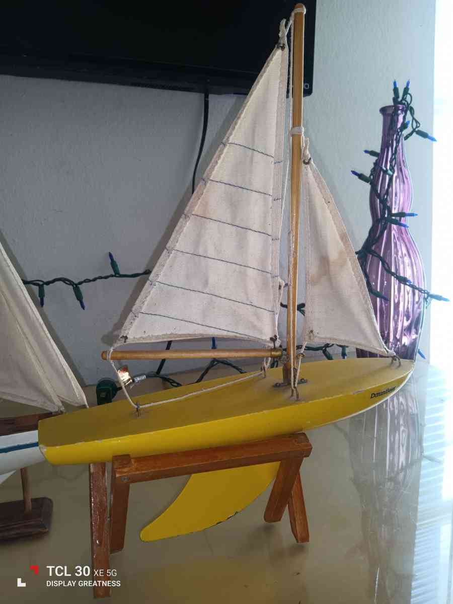 house decor - Tampa, Florida - FleaMarketBay