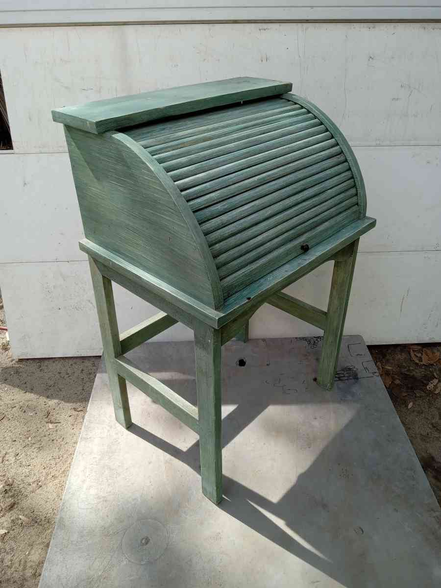 Roll Top Desk - Niceville, Florida - FleaMarketBay