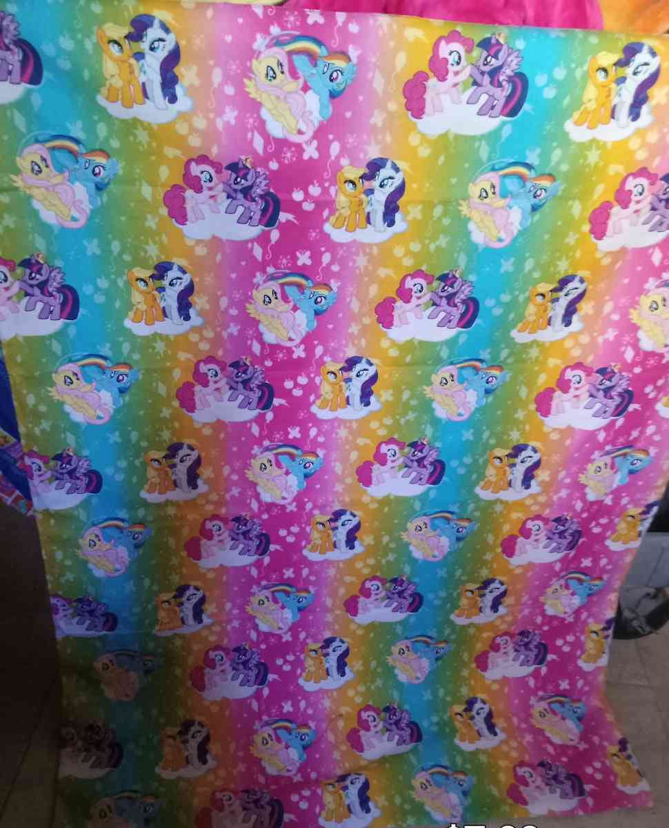 Toddler  Blankies - Cathedral City, California - FleaMarketBay