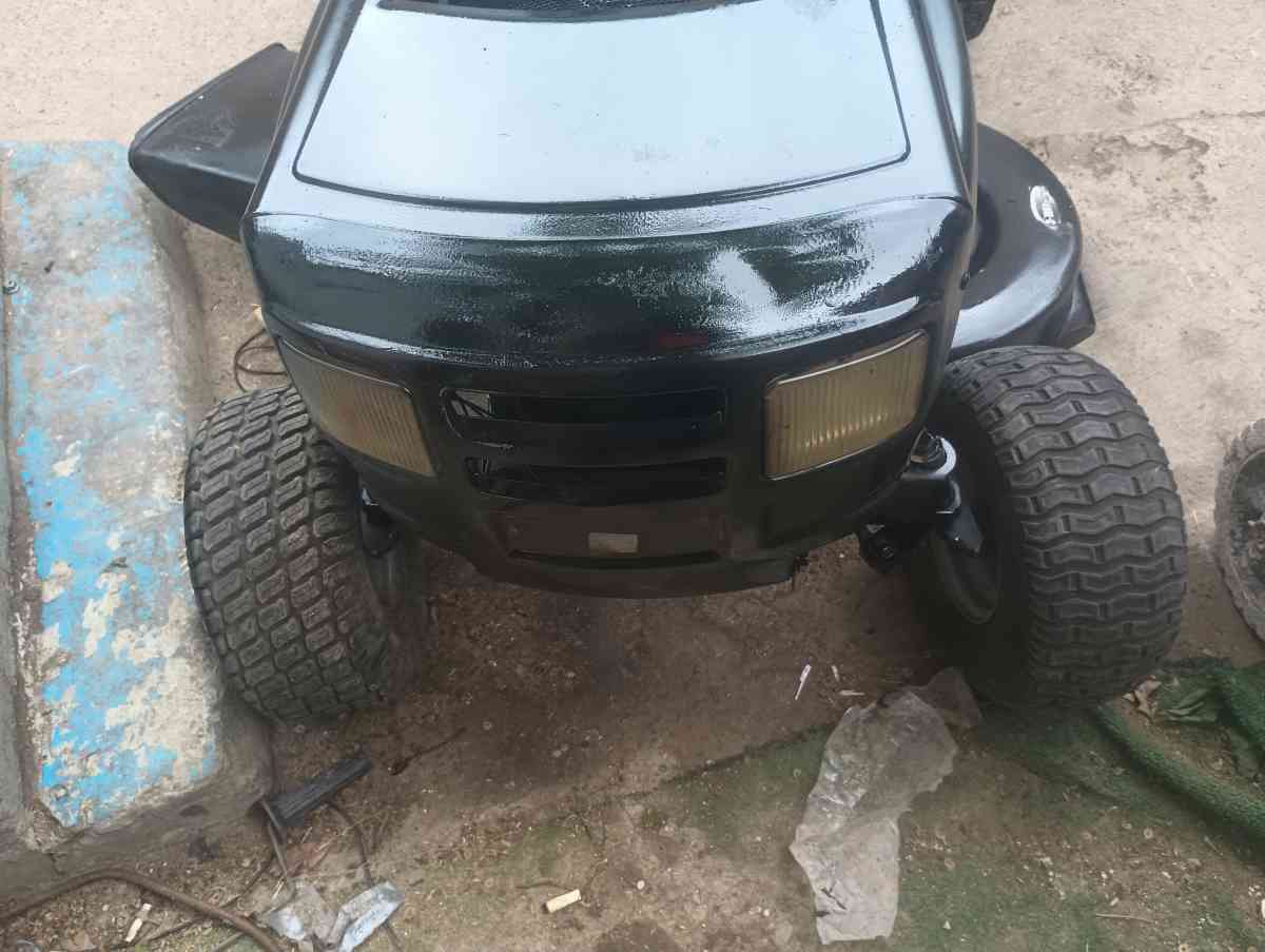 Murray 5 speed mower - Alicia, Arkansas - FleaMarketBay