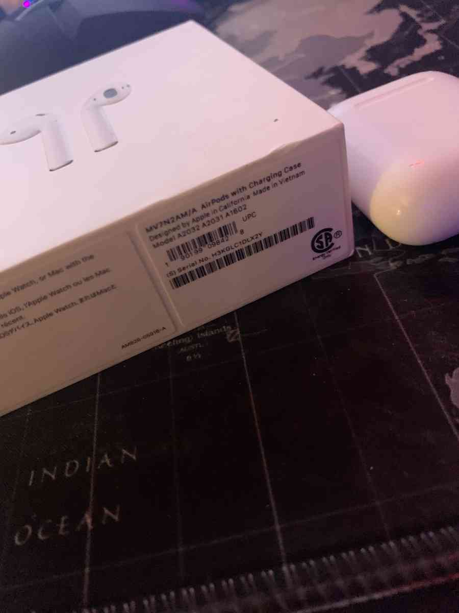 AirPods second generation - East Wareham, Massachusetts - FleaMarketBay