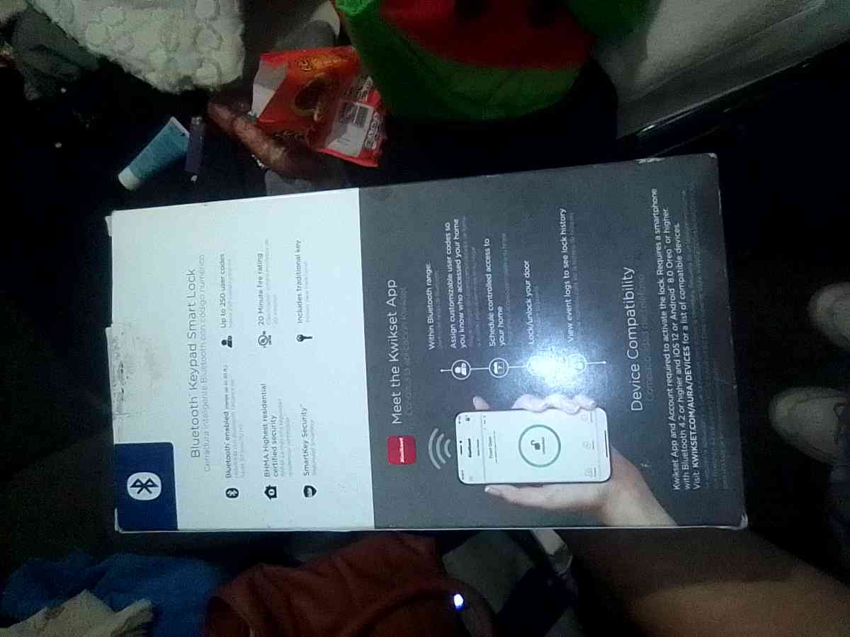 aura key pad Bluetooth smart  lock - Lancaster, California - FleaMarketBay