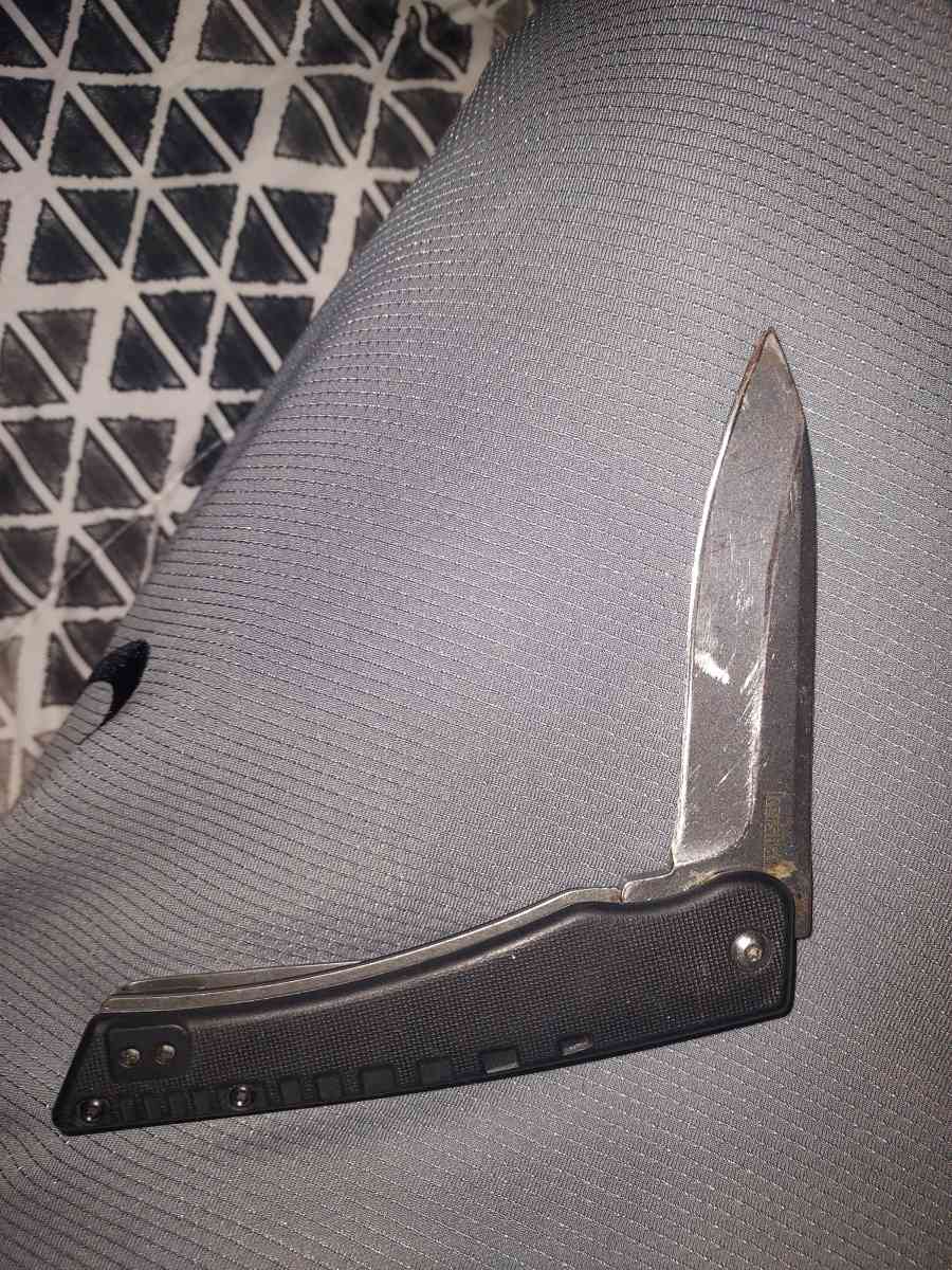 variety of knives - Lyles, Tennessee - FleaMarketBay