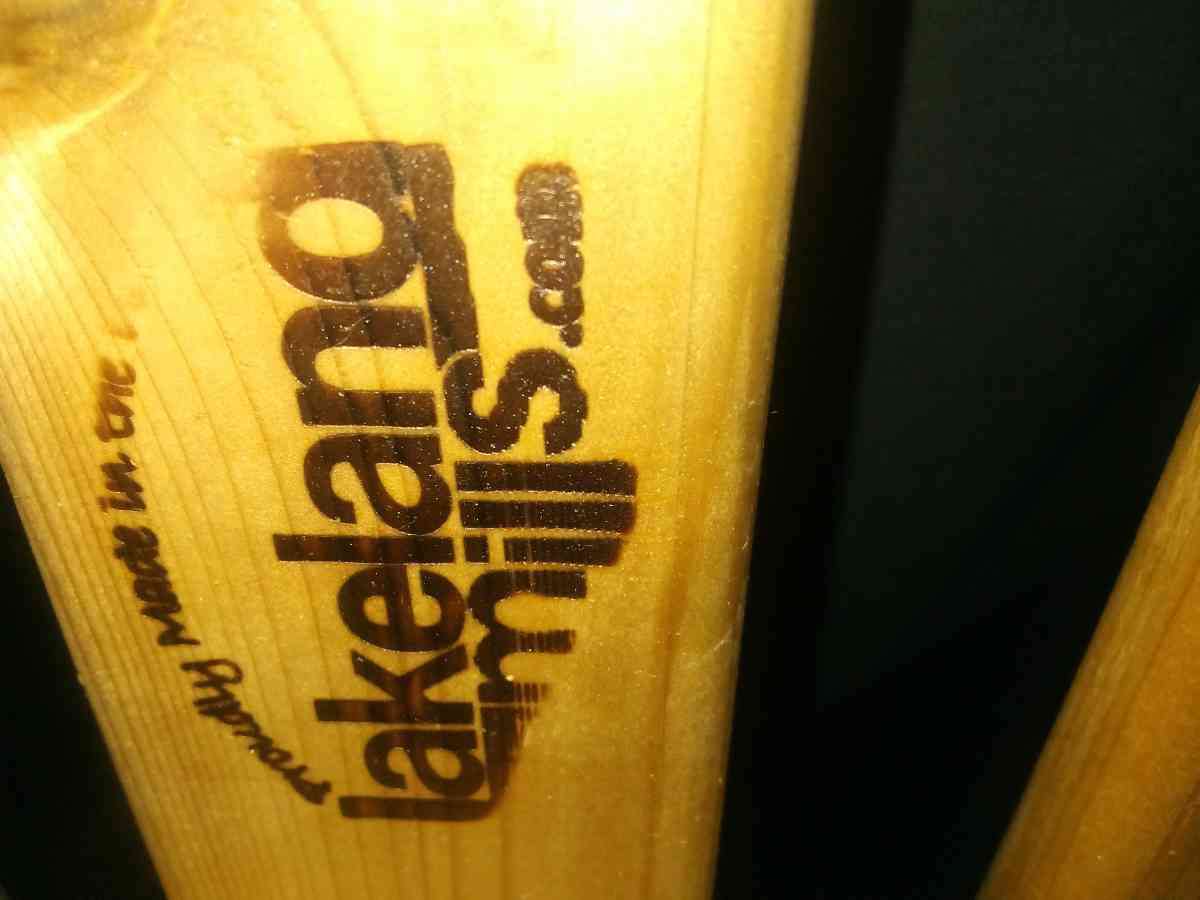 2 LAKELAND MILLS ADK chair and table set - Vero Beach, Florida - FleaMarketBay