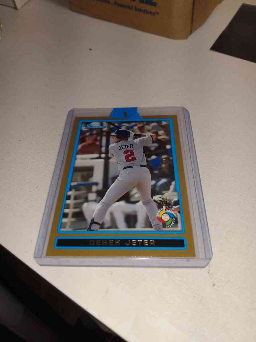 Topps 2009 Derek Jeter gold border