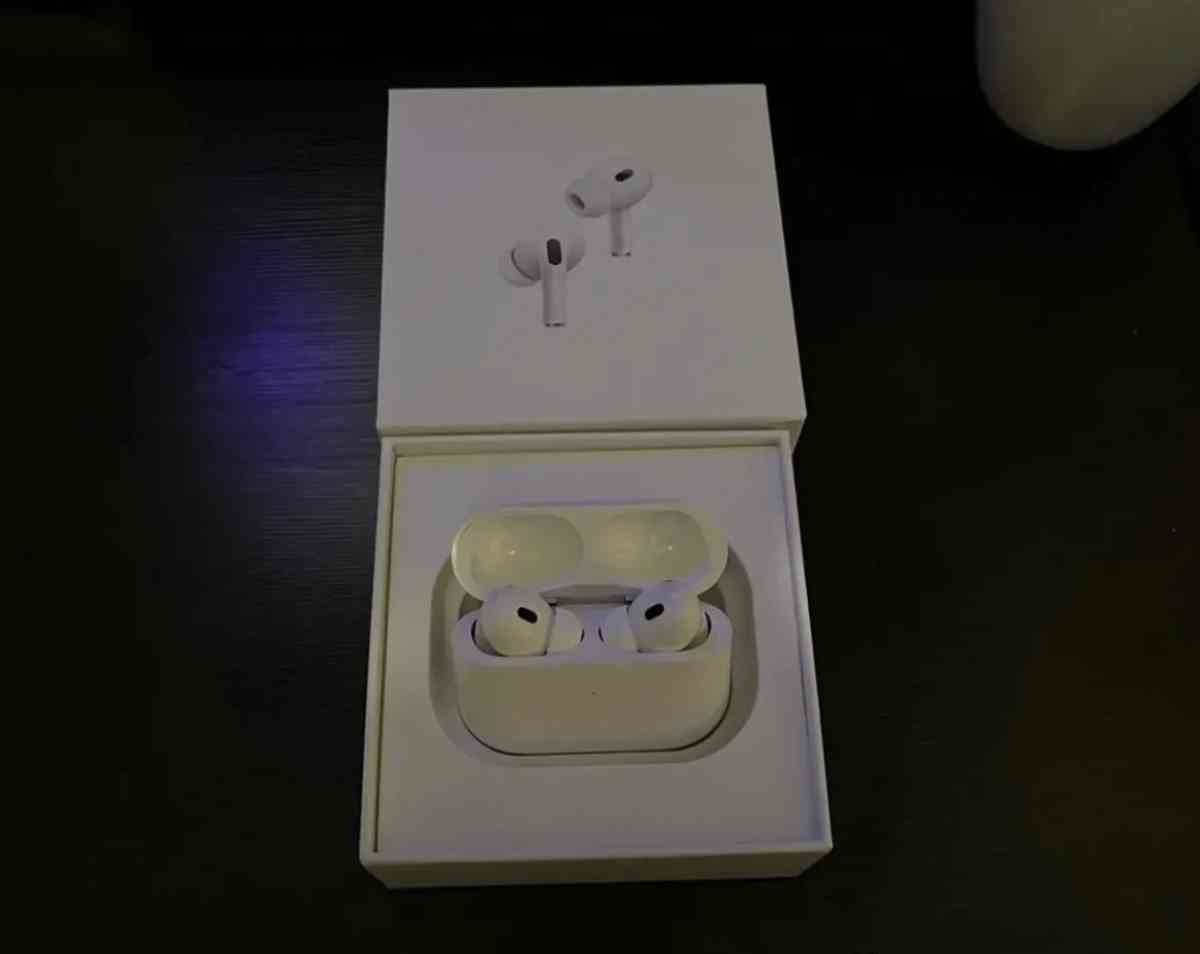 AirPod Pros second generation - East Wareham, Massachusetts