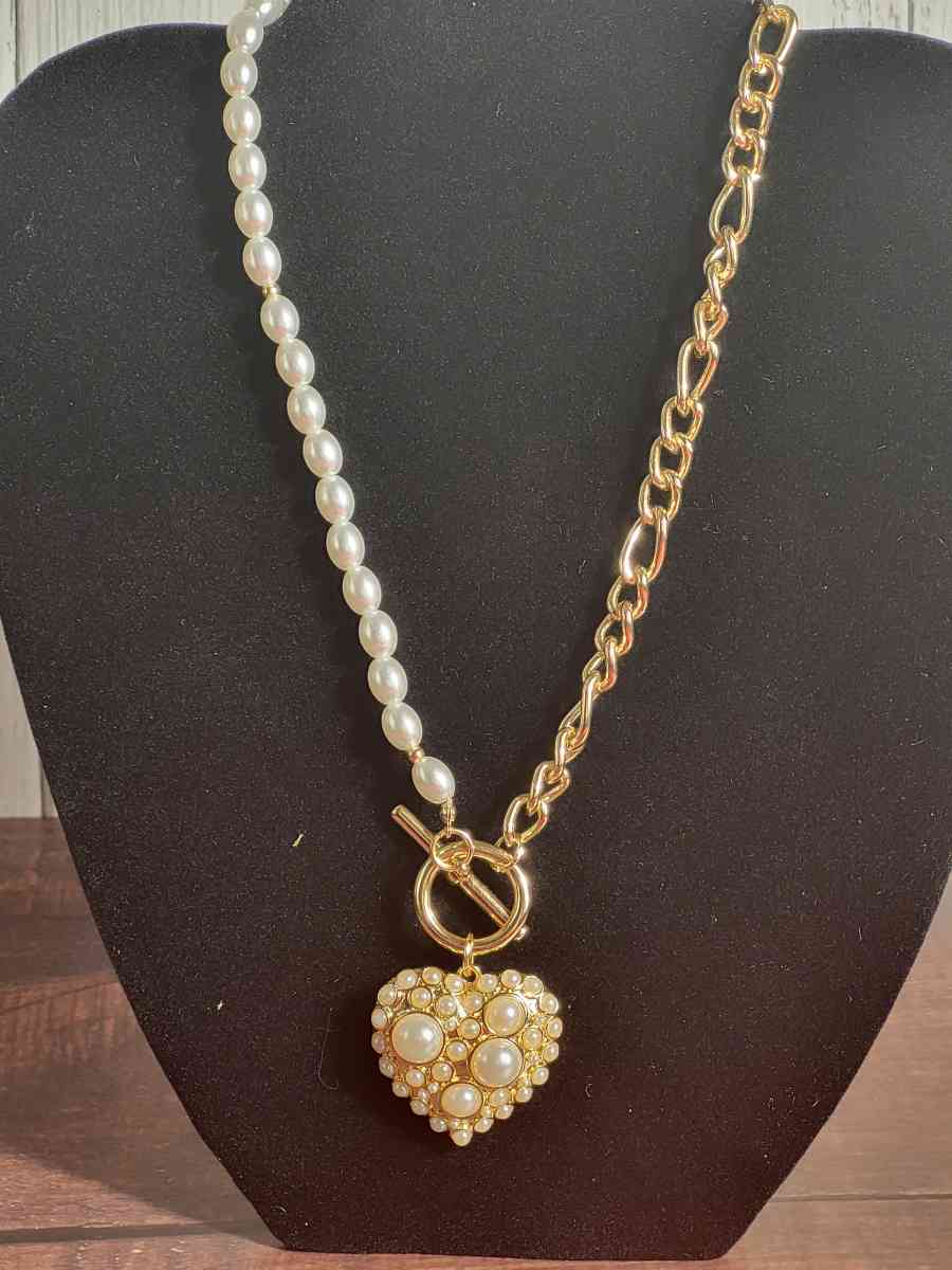 heart necklace - Snellville, Georgia