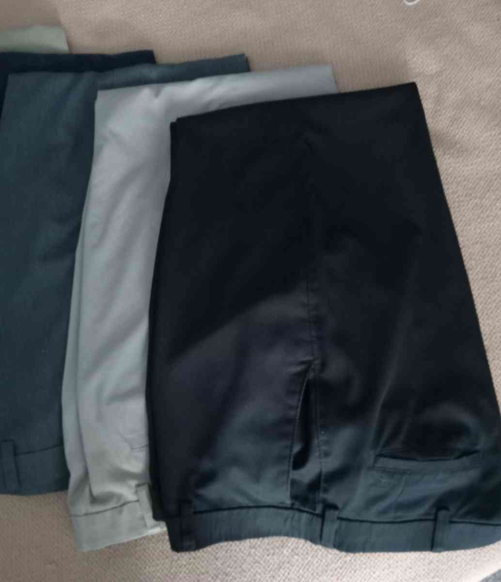 MENS SIZE 38X30 - Virginia Beach, Virginia - FleaMarketBay