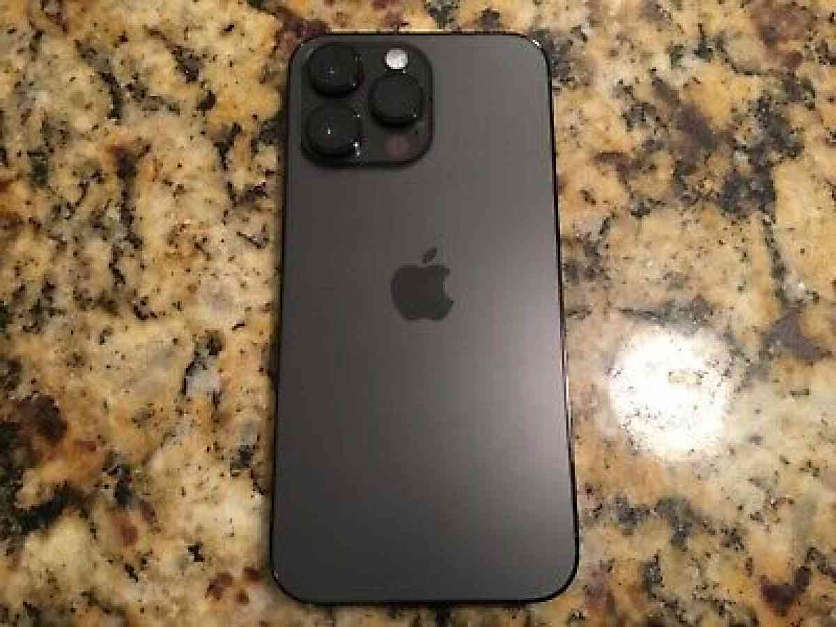 unlocked iPhone 14 promax - Mccomb, Mississippi - FleaMarketBay