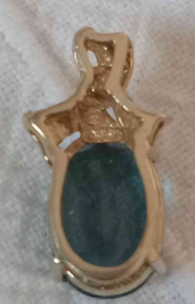 BLUE TOPAZ 14K GOLD PENDANT - Virginia Beach, Virginia - FleaMarketBay