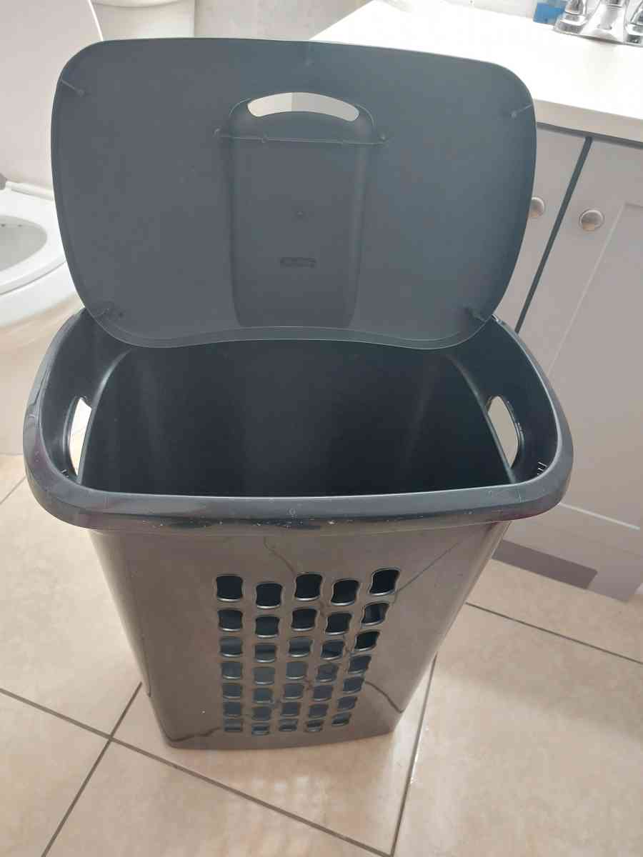 cesto de ropa  laundry basket - Miami, Florida - FleaMarketBay