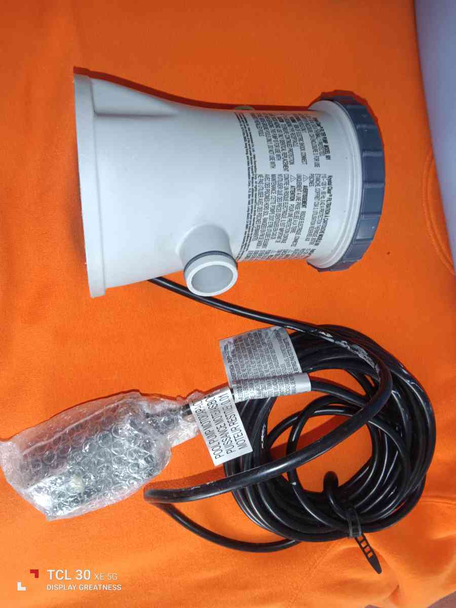 Krystal clear pool pump - Tampa, Florida - FleaMarketBay