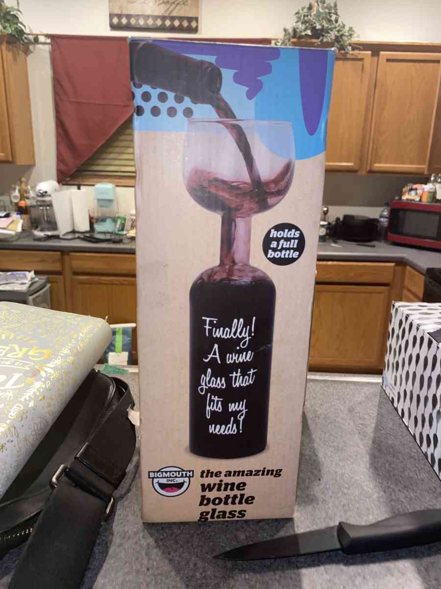 wine bottleglass - Peoria, Arizona