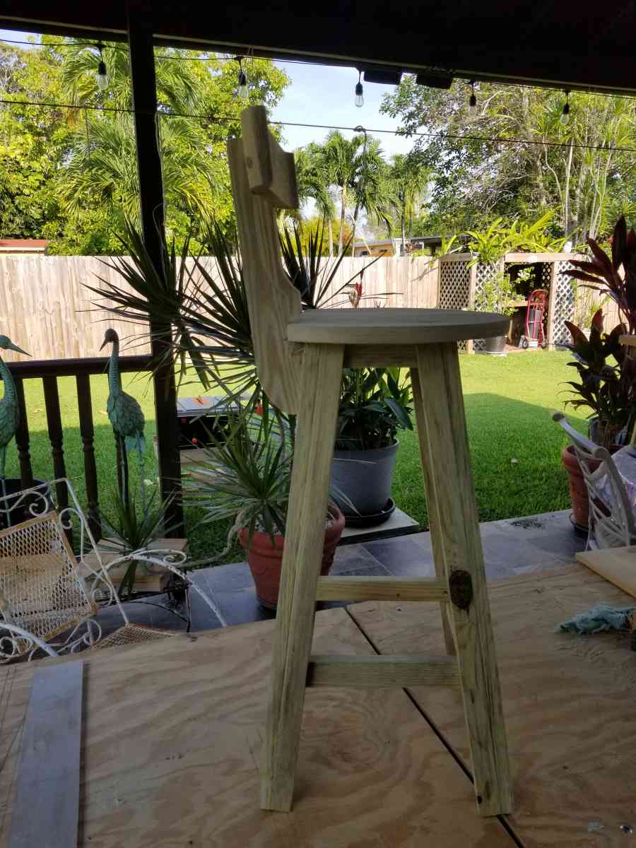 2 BANQUETAS DE MADERA - Miami, Florida - FleaMarketBay