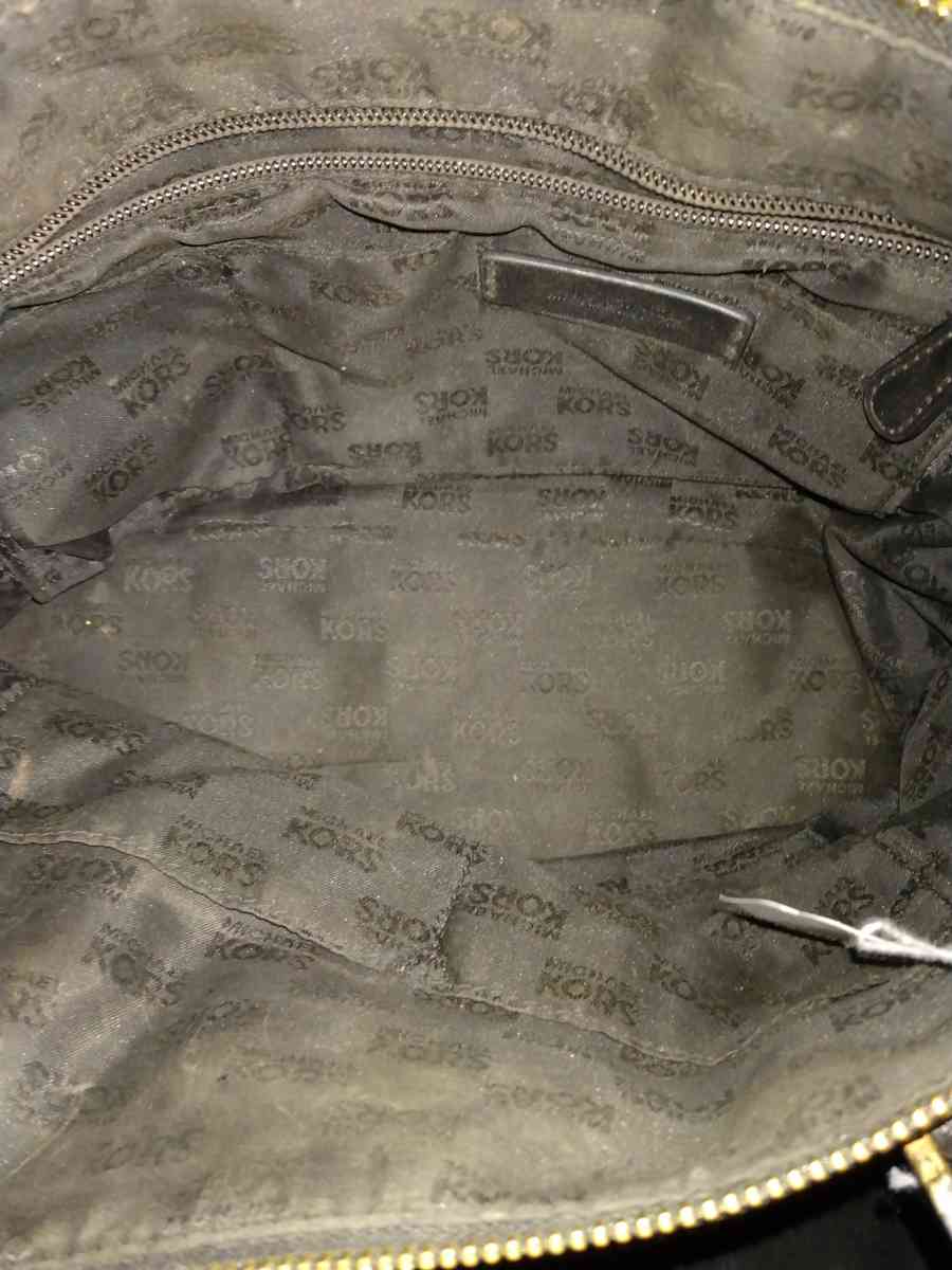 MICHAEL KORS BLACK HANDBAG - Belen, New Mexico - FleaMarketBay