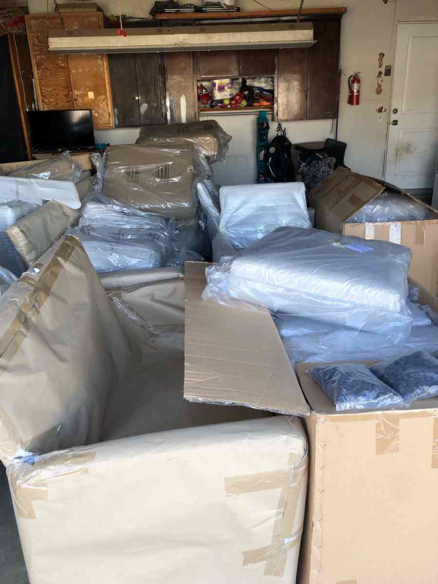 patio furniture - Riverside, California - FleaMarketBay