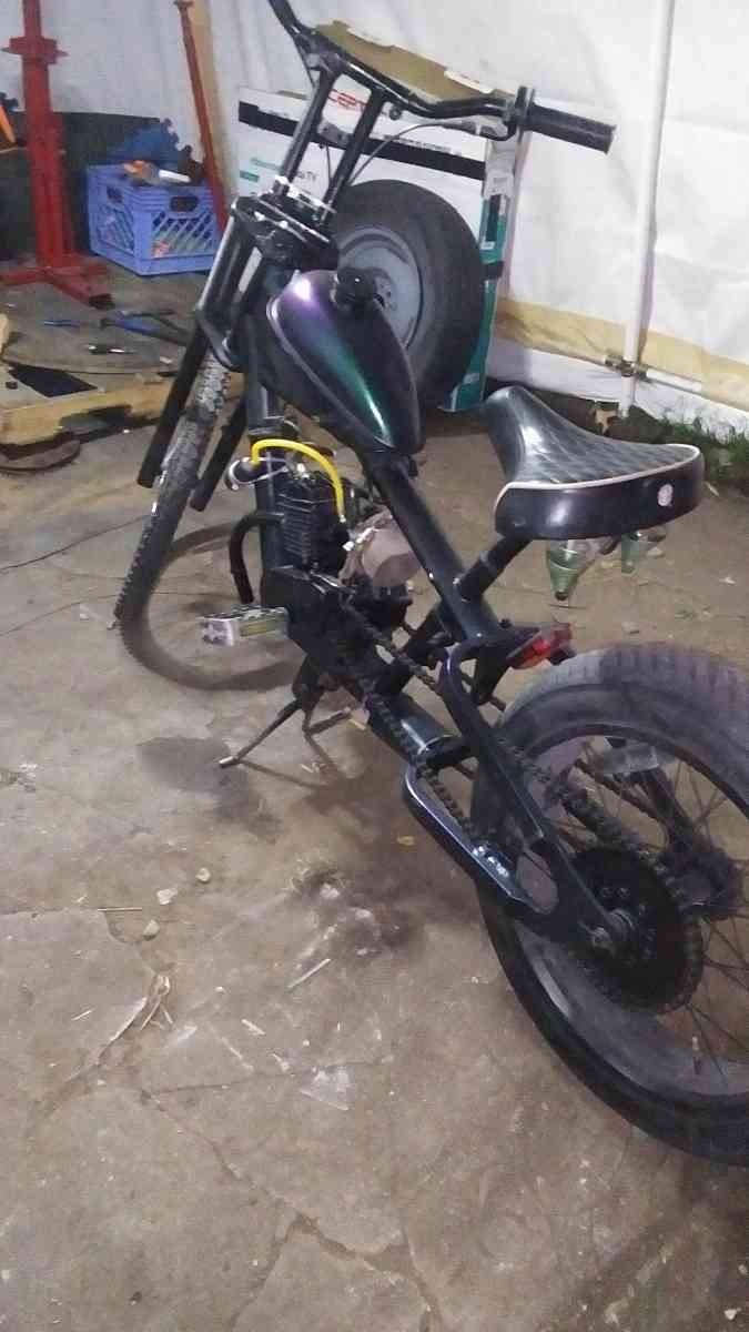 schwinn chopper - East Peoria, Illinois - FleaMarketBay