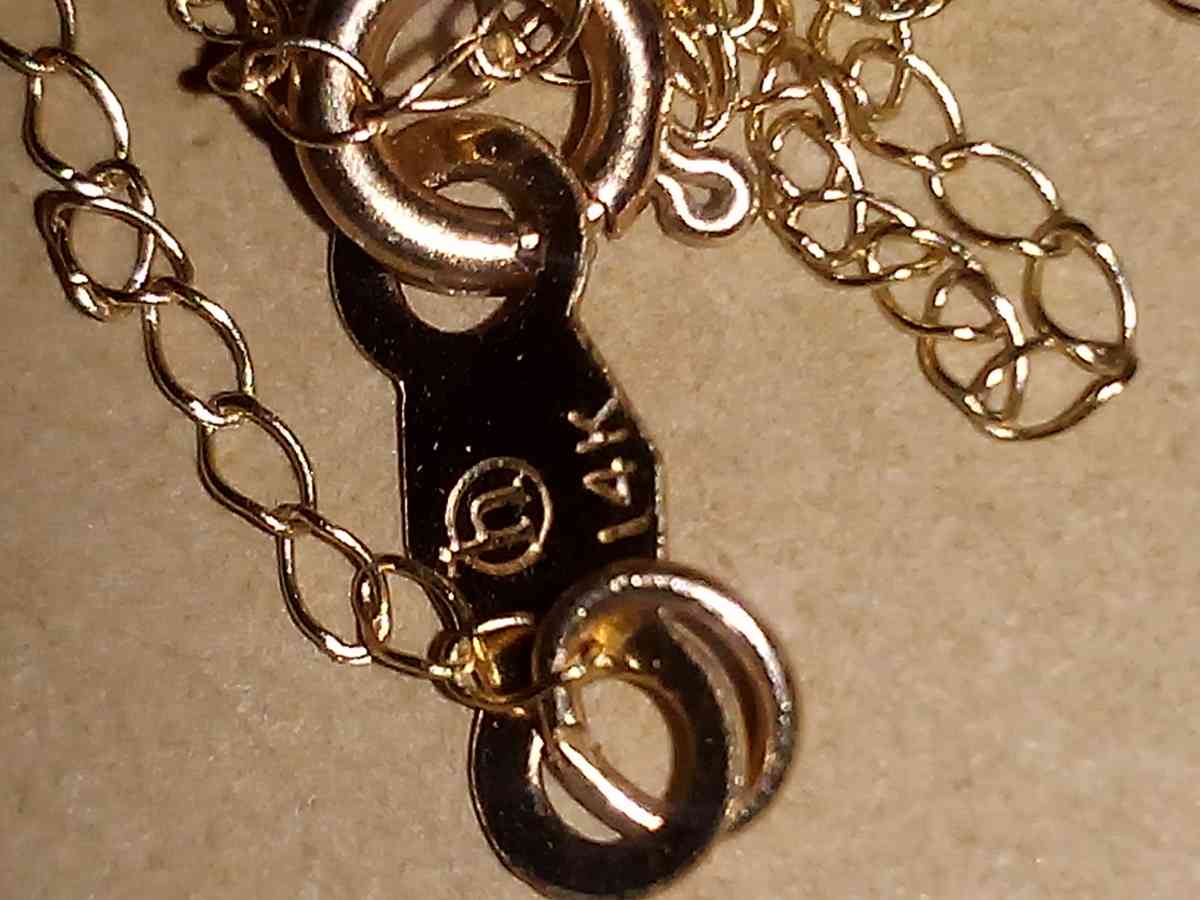 14kt yellow gold link chain necklace 18 inch long - Bedford, Indiana