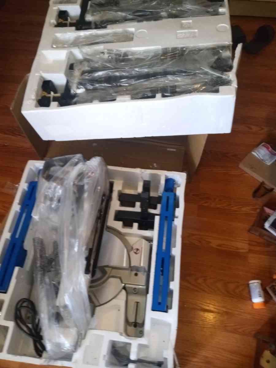 ShopMaster 10in sliding miter saw and stand - Lynchburg, South Carolina - FleaMarketBay