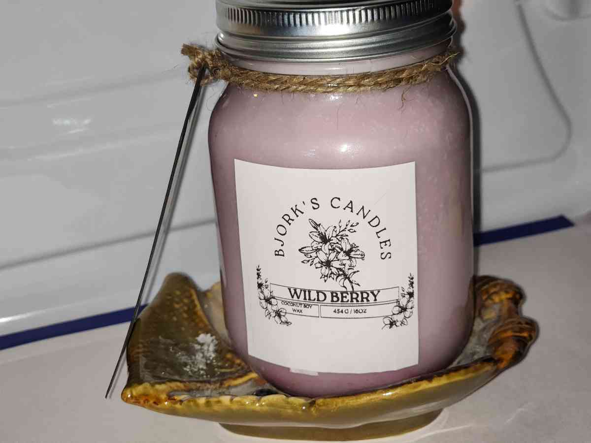 Handmade 16 oz Mason Jar Candle - Valdese, North Carolina - FleaMarketBay