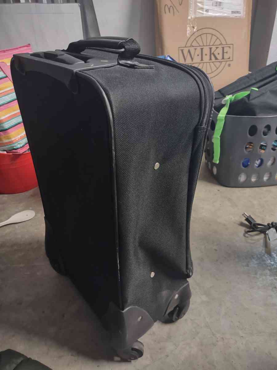 Carryon Softside Luggage black - Jacksonville, Florida