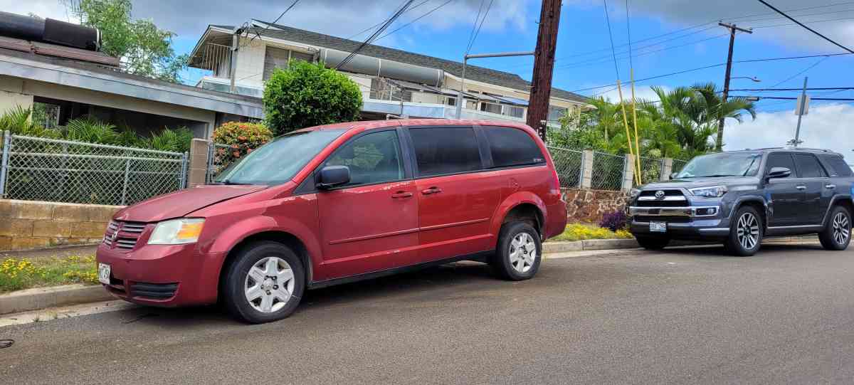 Grand Caravan Handi Van - Waipahu, Hawaii - FleaMarketBay