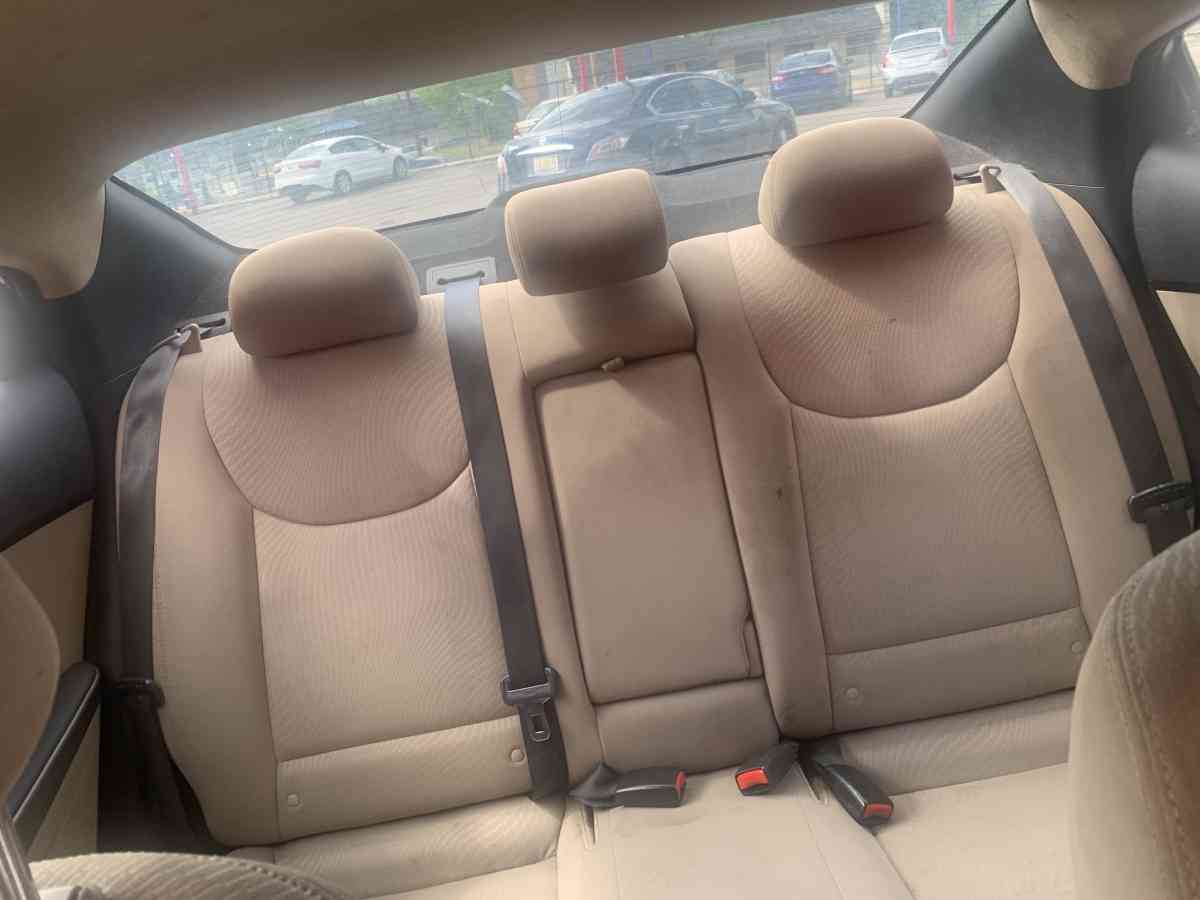 2016 Hyundai Elantra SE - Birmingham, Alabama - FleaMarketBay