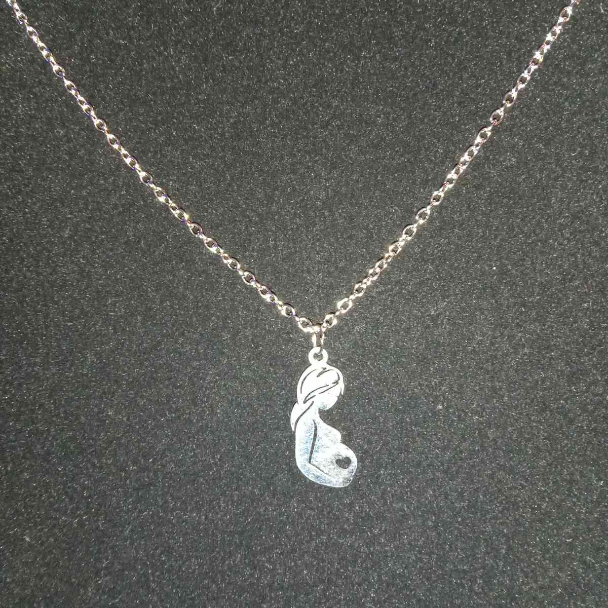 Mothers day necklaces - Newark, Delaware