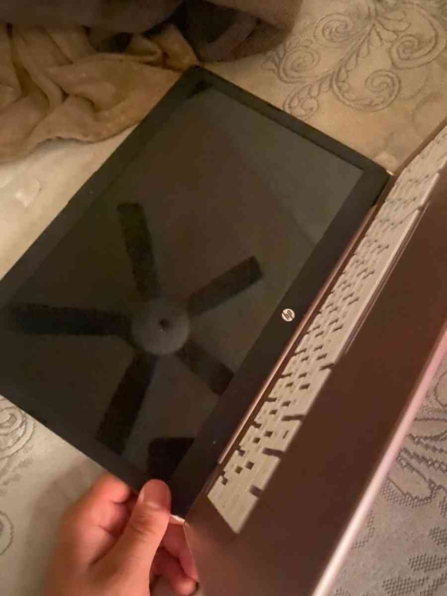 Laptop - Clovis, California - FleaMarketBay