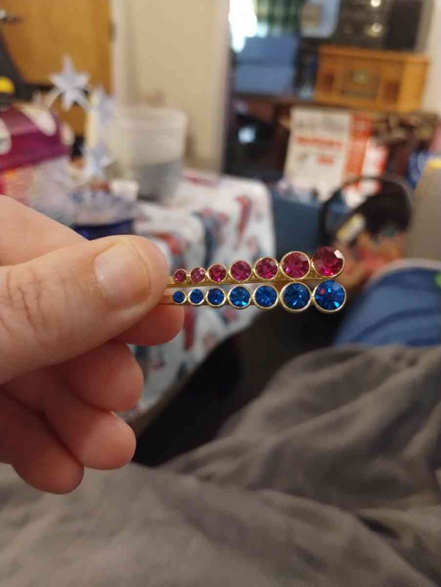 hair pins - Columbus, Ohio - FleaMarketBay