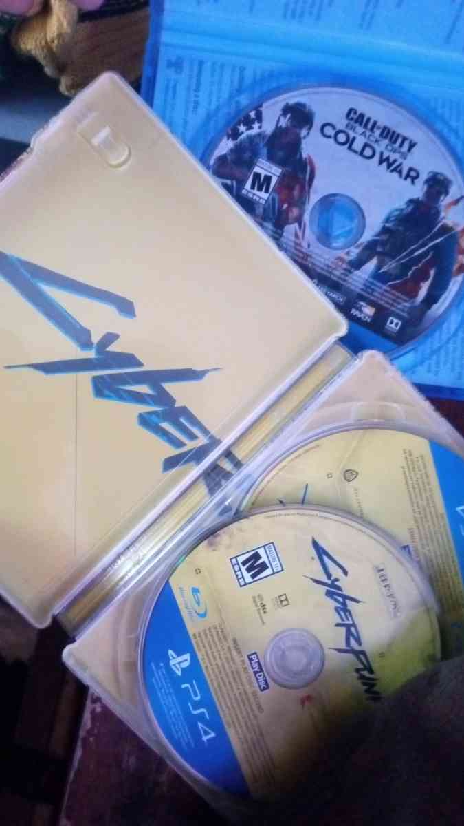 black ops coldwad nd cyber punk for PS4 - Saint Petersburg, Florida - FleaMarketBay