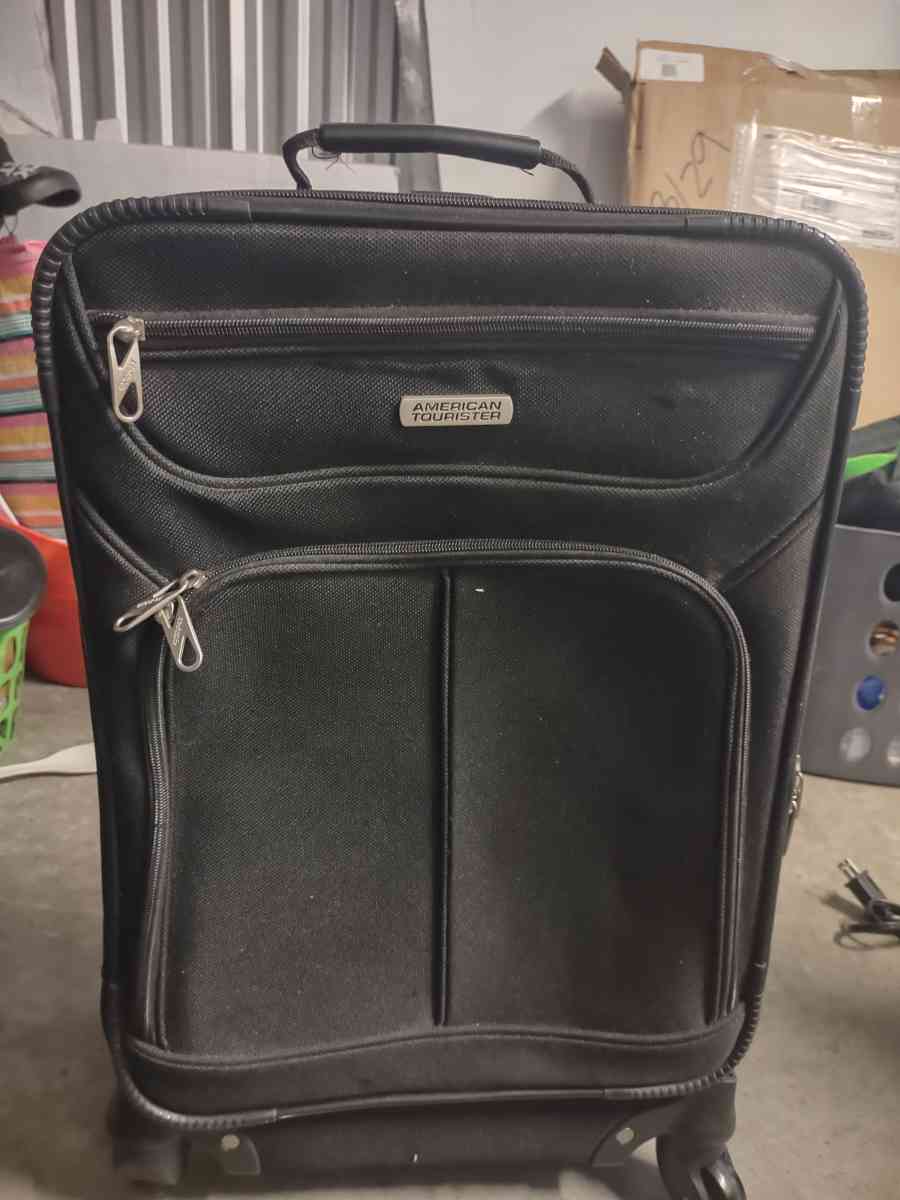 Carryon Softside Luggage black - Jacksonville, Florida - FleaMarketBay