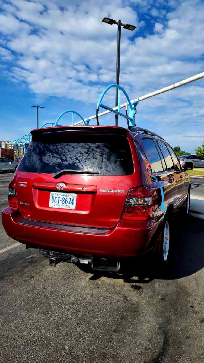 2005 Toyota Highlander Limited - Harrisonburg, Virginia - FleaMarketBay