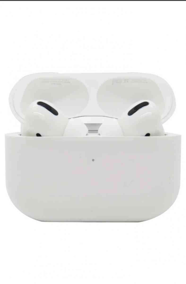 Airpod Pros - South Elgin, Illinois - FleaMarketBay