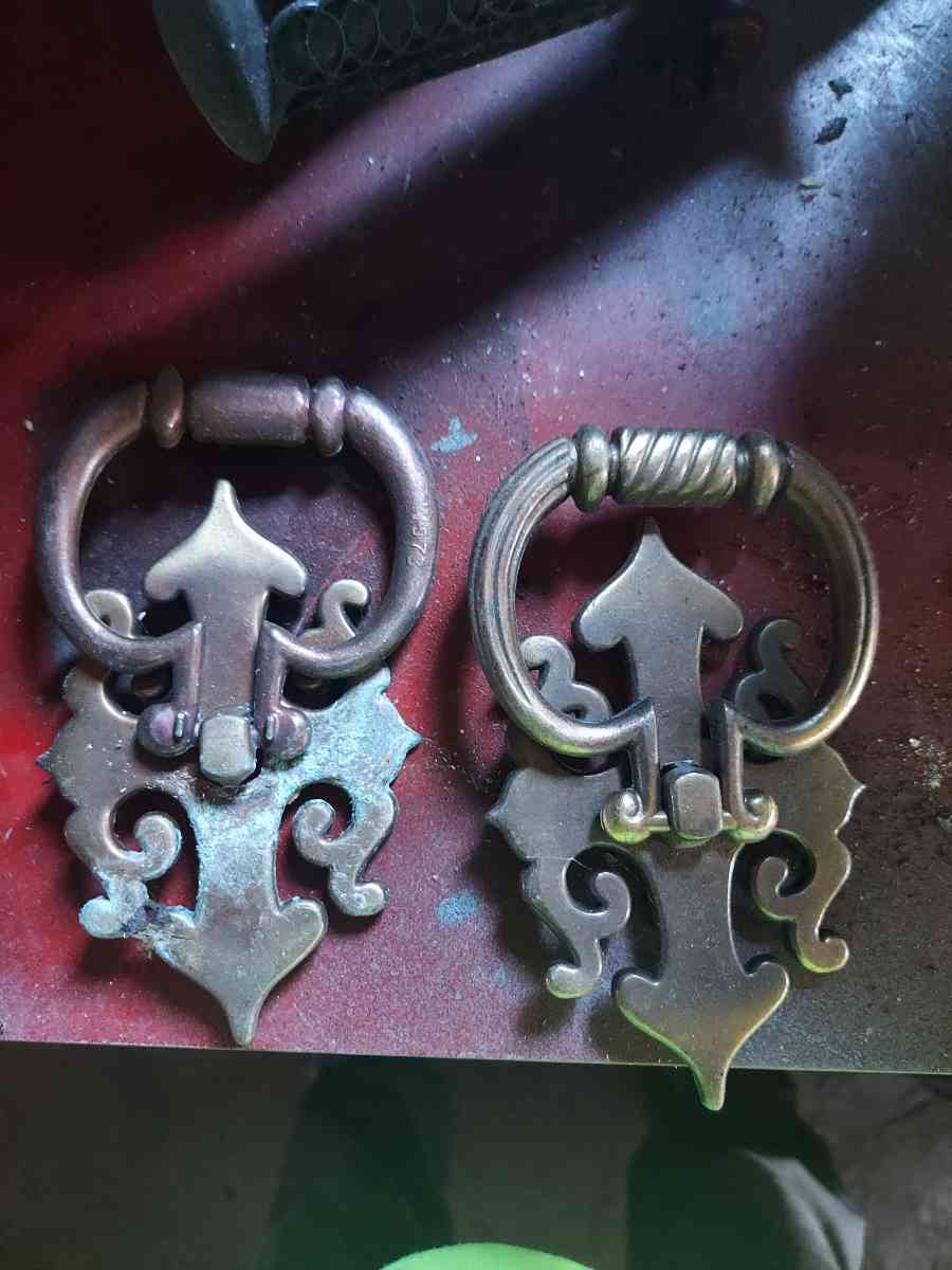 vintage door knockers - Frankfort, Indiana