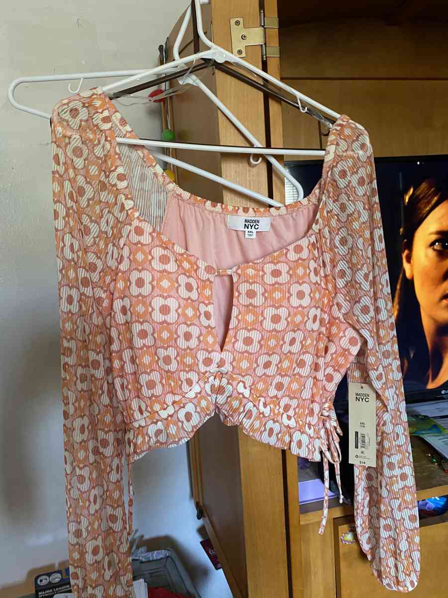 Madden NYC top size XXL - Santa Paula, California
