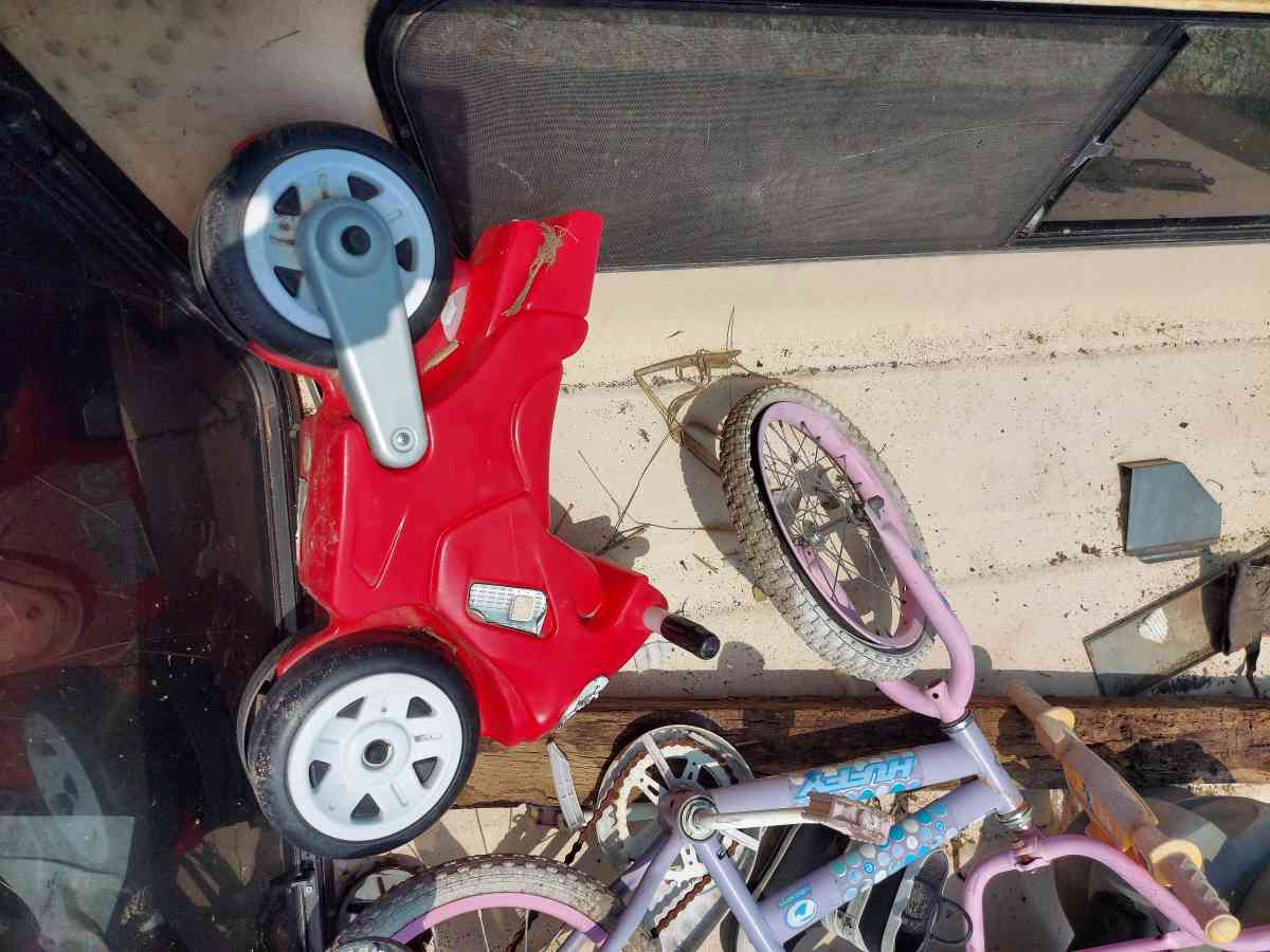 little ones kick alongmotorcycle great for learning balnce - Frankfort, Indiana