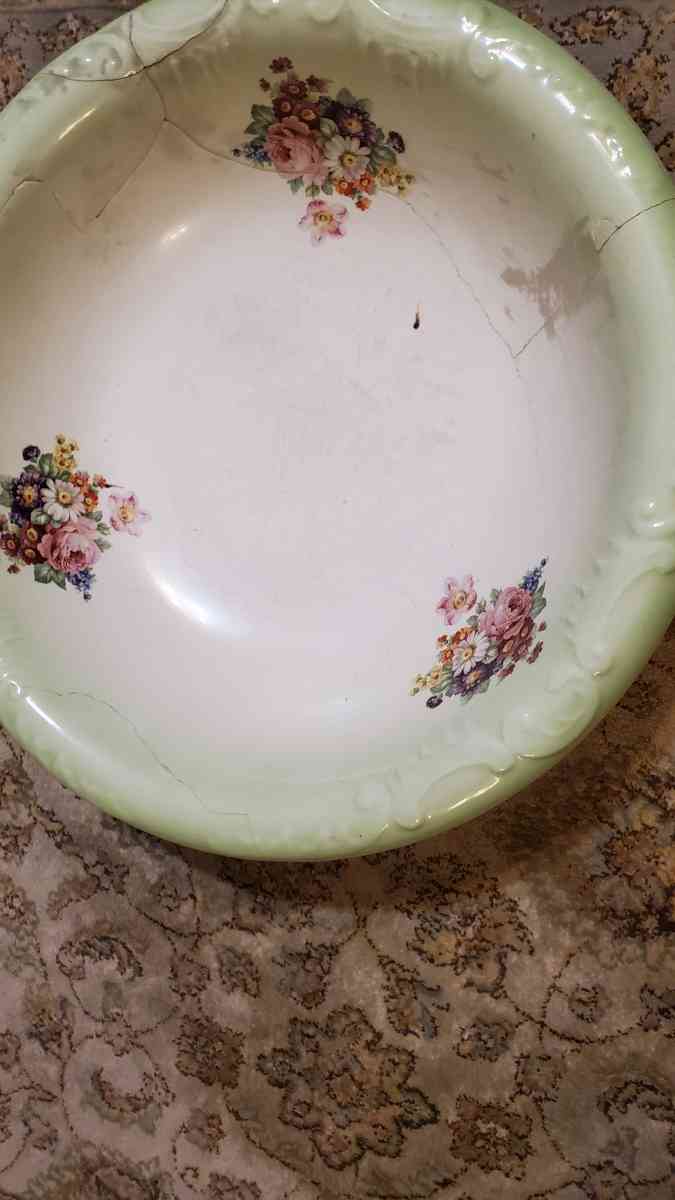 Antique  Wash Bowl  Water pitcher - Pelham, Alabama - FleaMarketBay