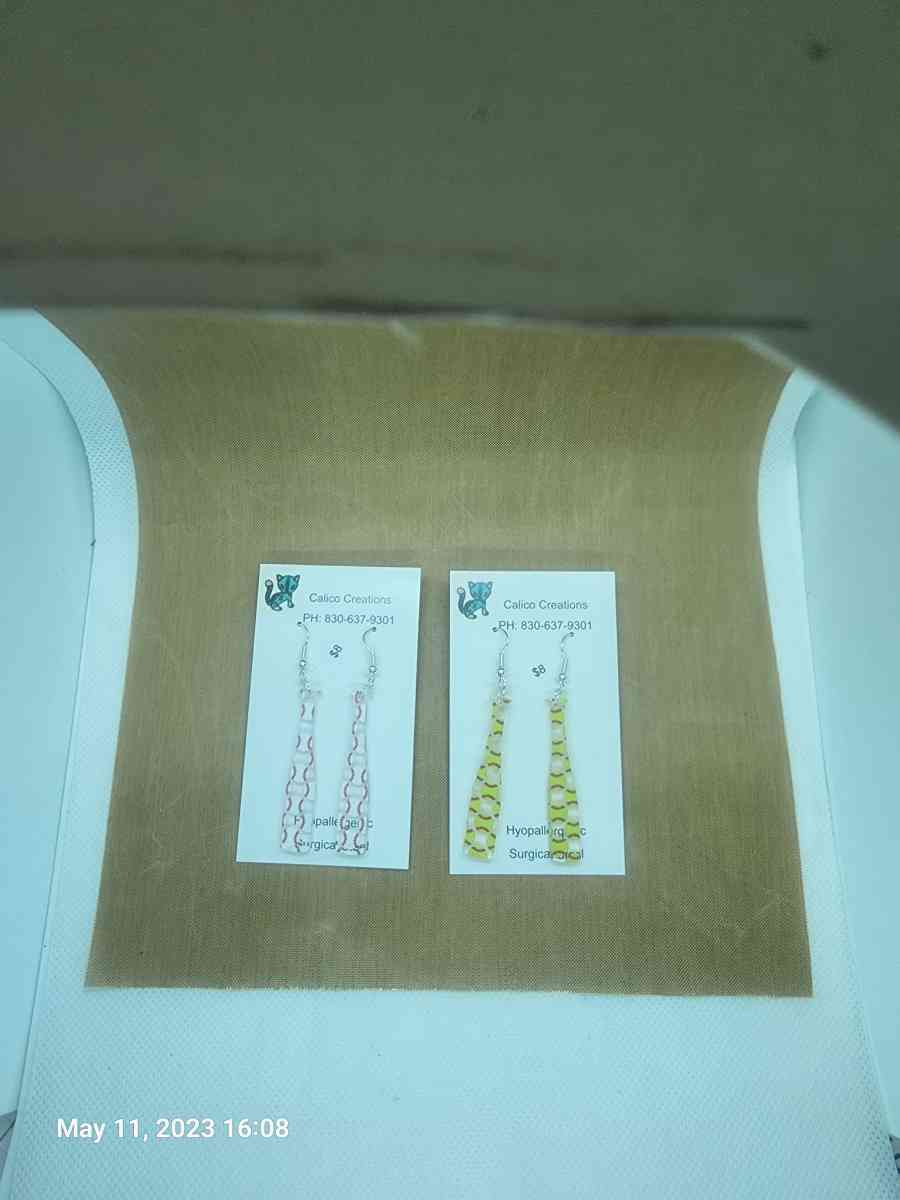 Earrings - Kingsland, Texas - FleaMarketBay