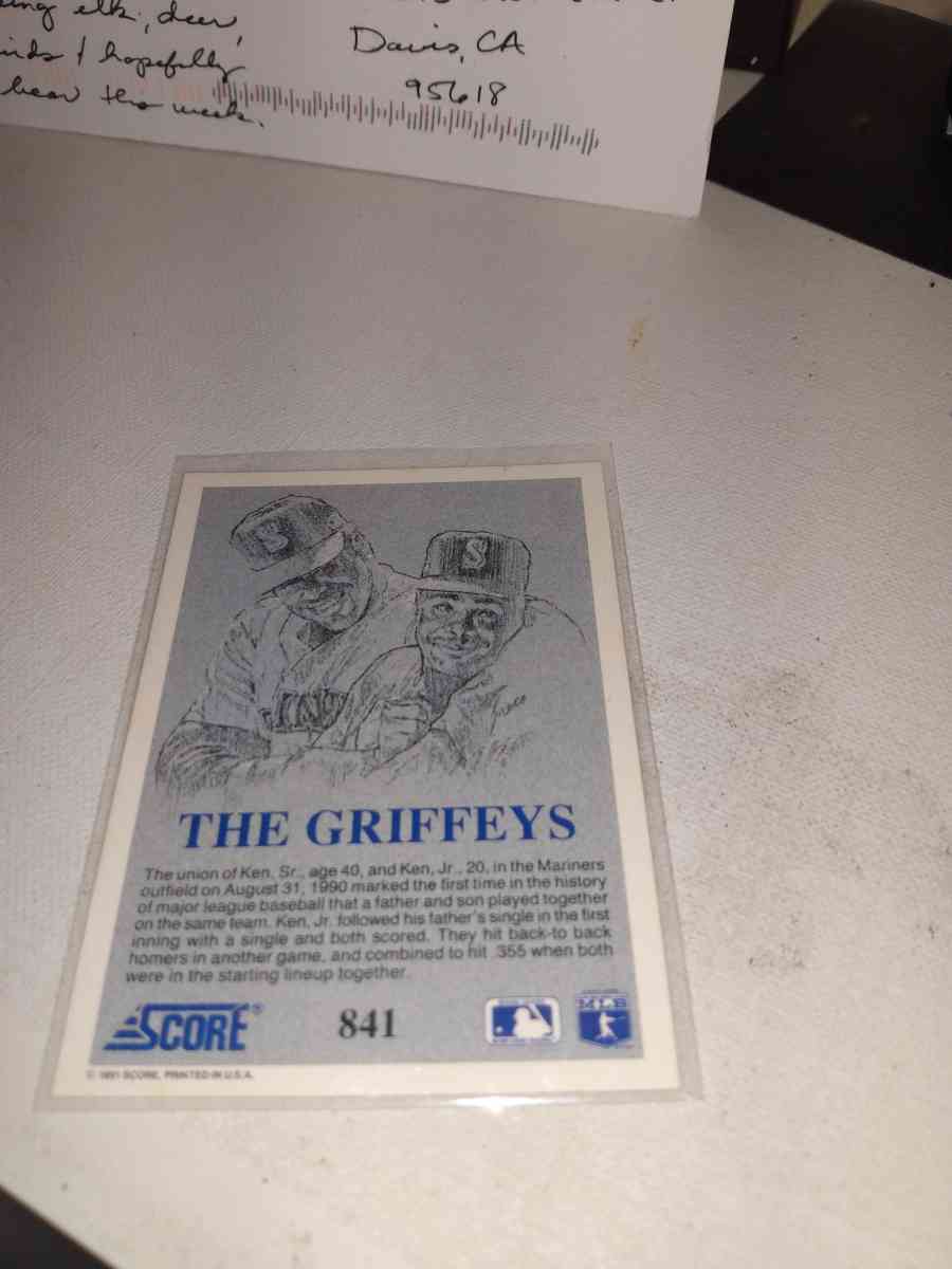 1991 score Griffey and his father - Alicia, Arkansas - FleaMarketBay